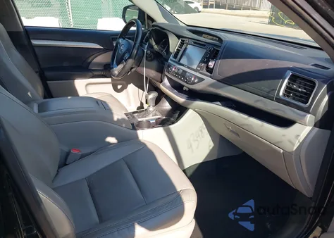 2015 Toyota Highlander Xle V6 z USA, uszkodzony, nr VIN 5TDJKRFH9FS152669